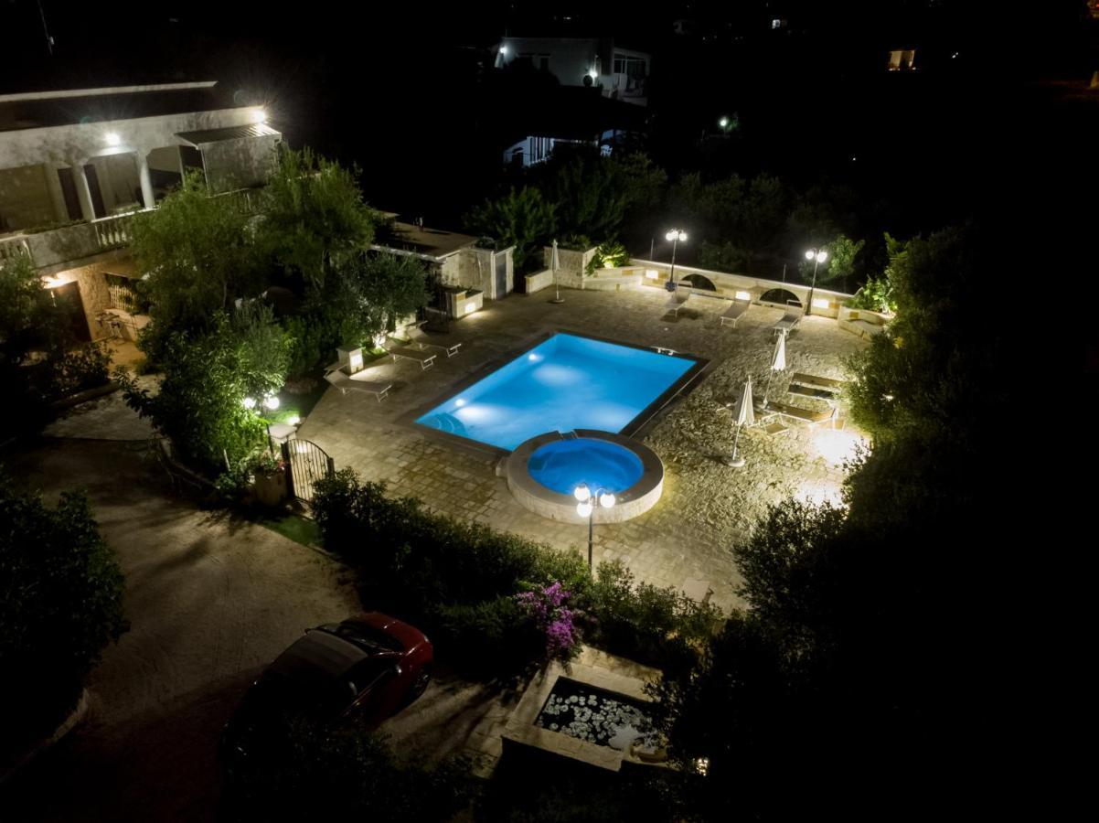 Appartamento Gardenia In Villa Mariella Ostuni Exterior foto